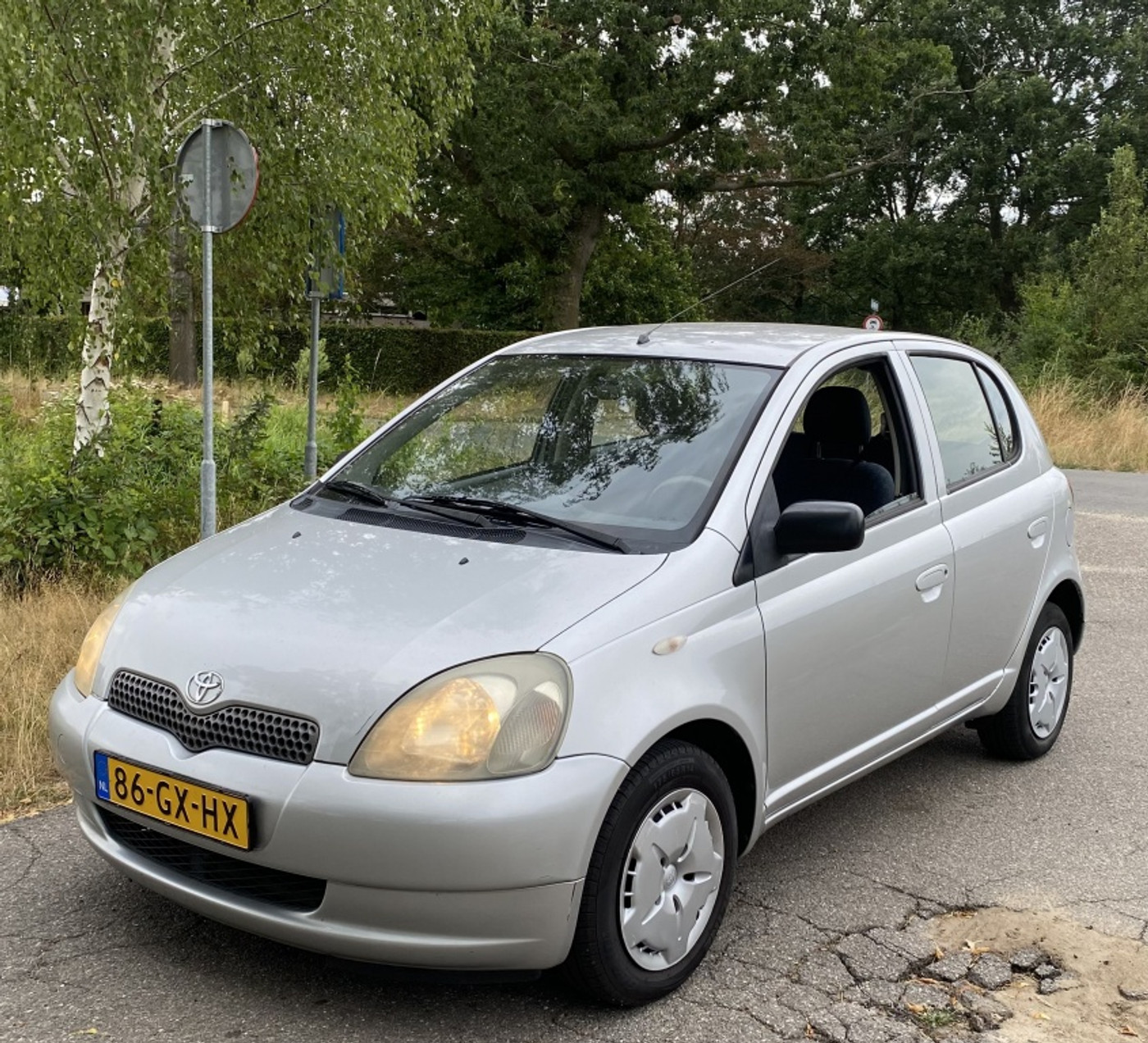Toyota Toyota Yaris 1.3-16V VVT-i Luna 2001 - voorkant