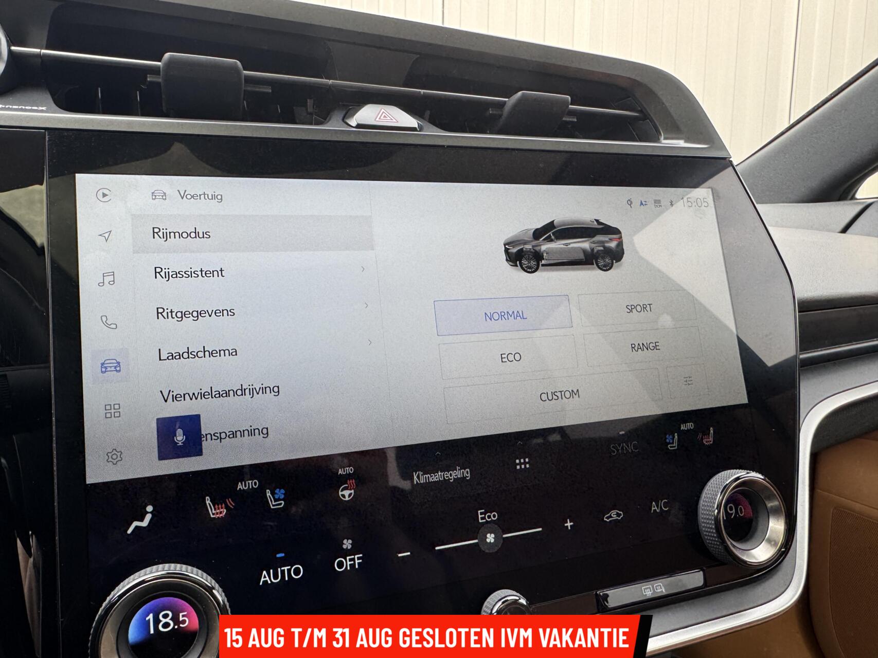 Foto van Lexus Lexus Rz450e