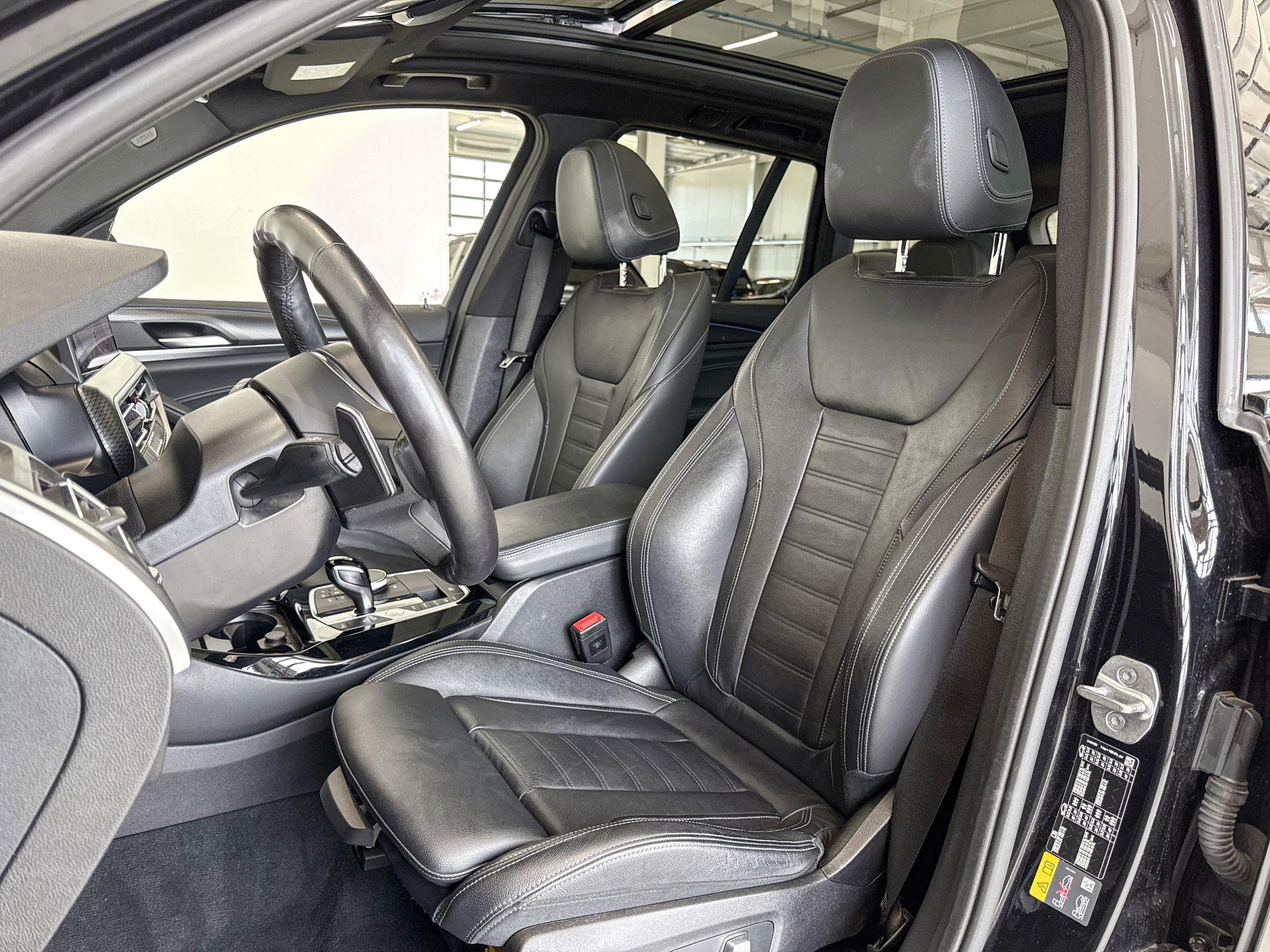 Foto van BMW X3 Xdrive30e