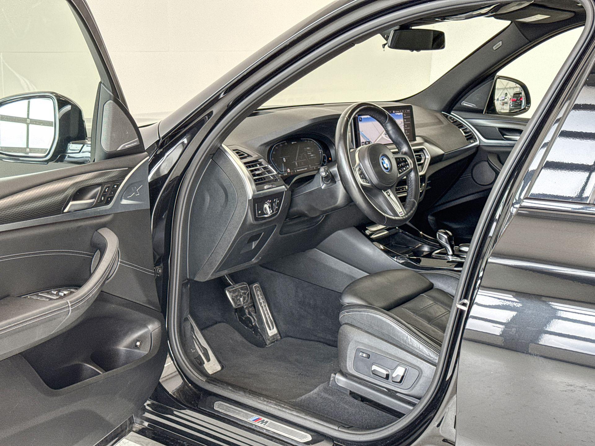 Foto van BMW X3 Xdrive30e