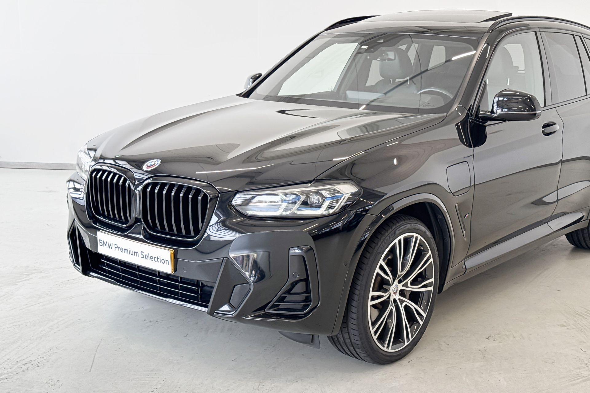 Foto van BMW X3 Xdrive30e