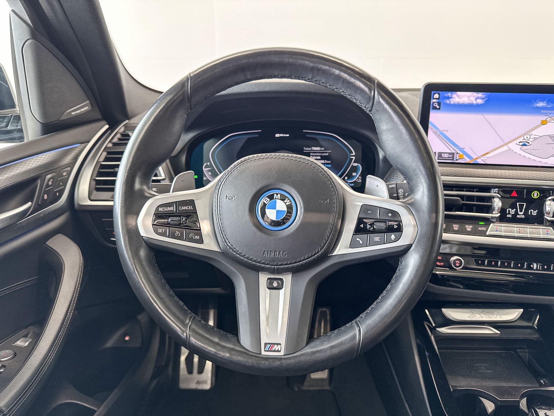 Foto van BMW X3 Xdrive30e