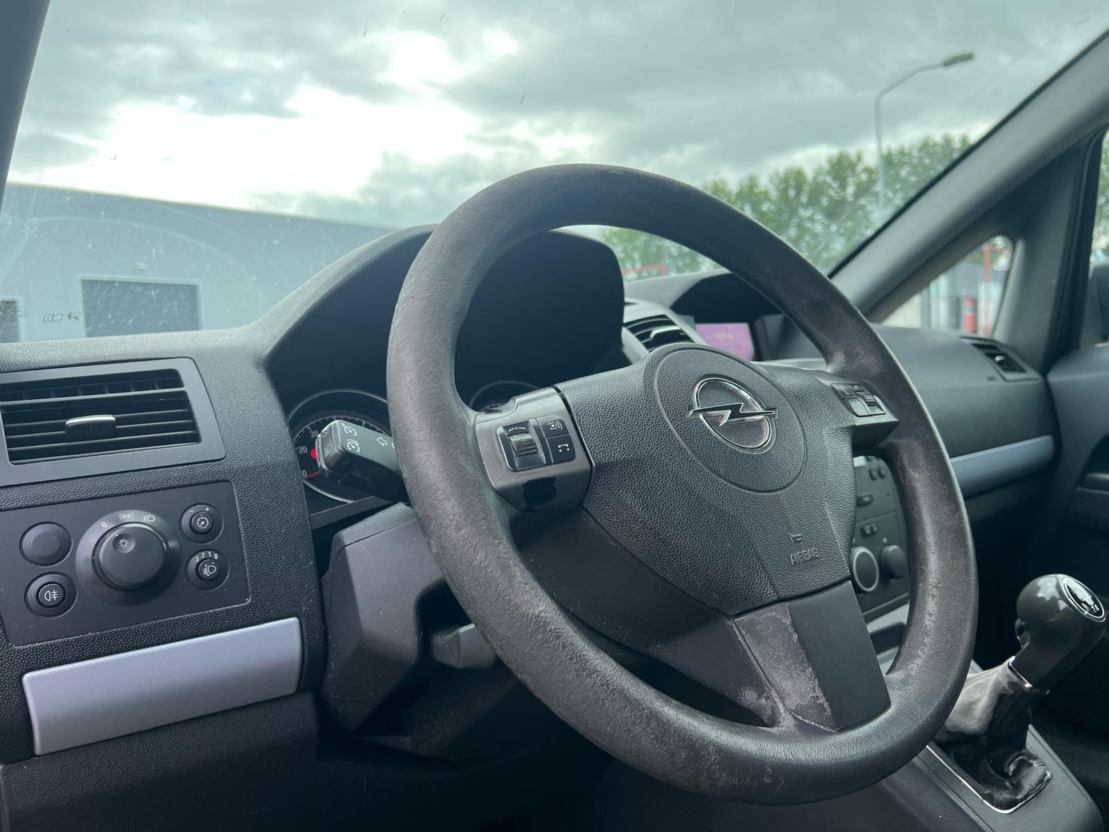 Foto van Opel Zafira