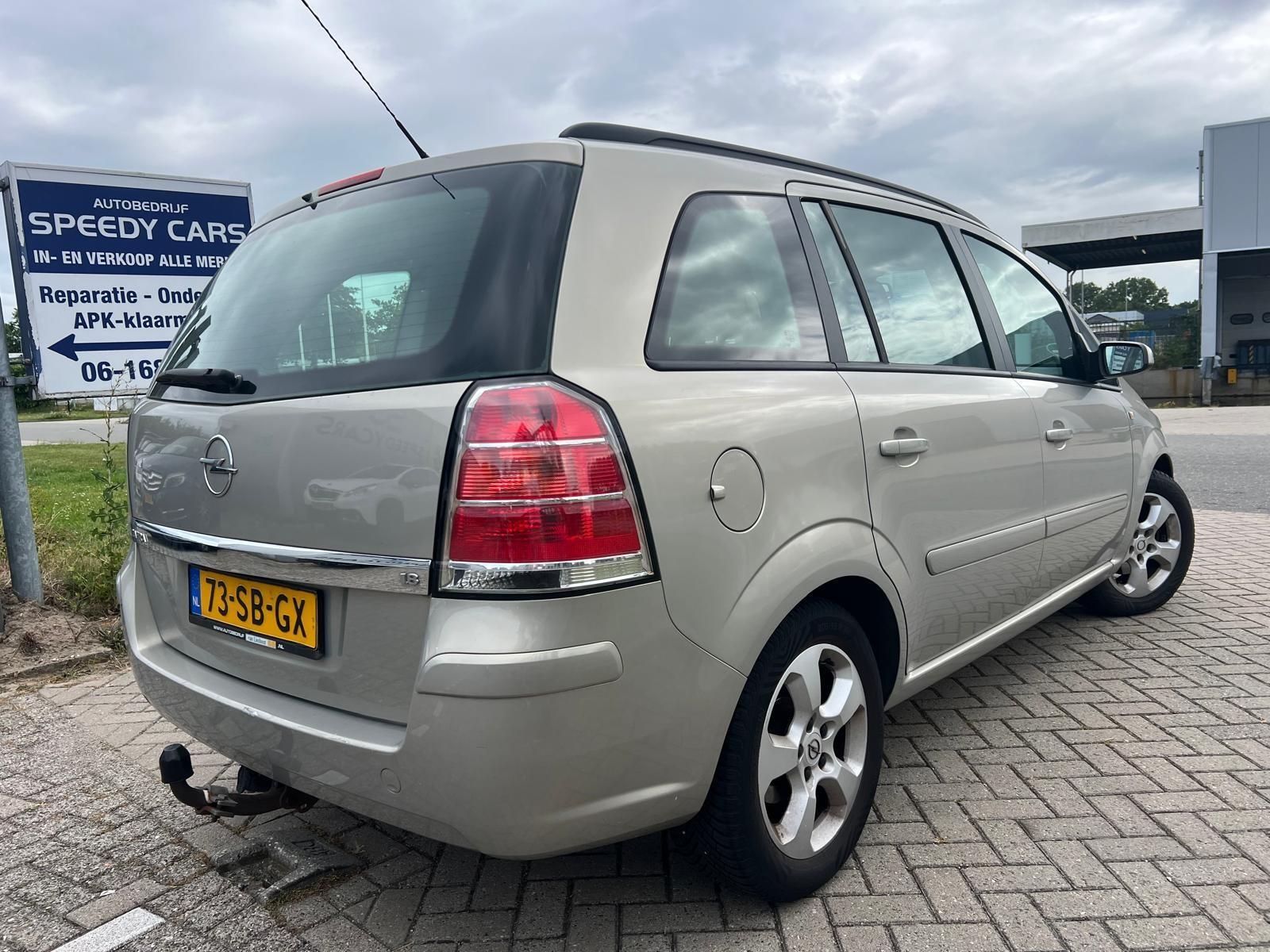Foto van Opel Zafira