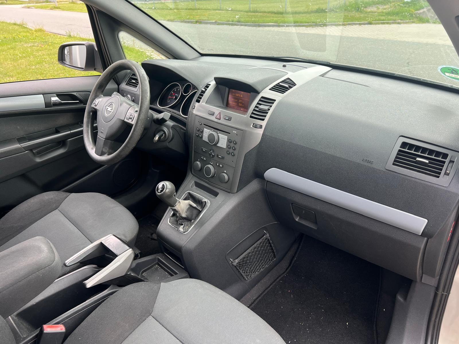 Foto van Opel Zafira