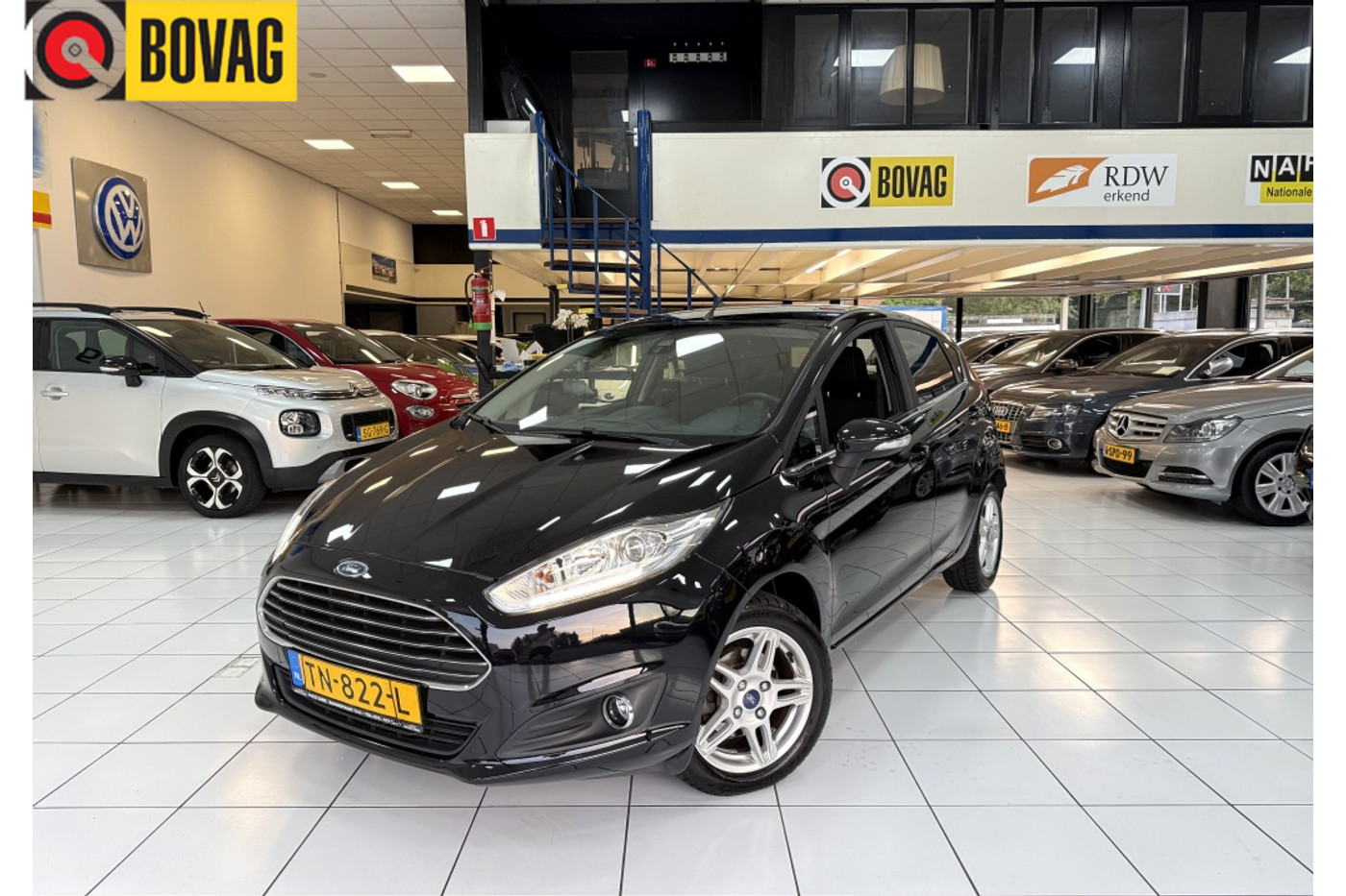 Ford Fiesta 1.0 EcoB. Titanium Bovag Garantie NAP 2015 - voorkant