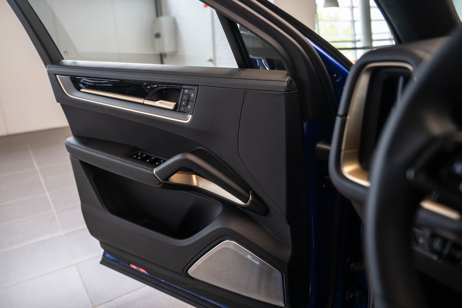 Foto van Porsche Cayenne Turbo E-hybrid
