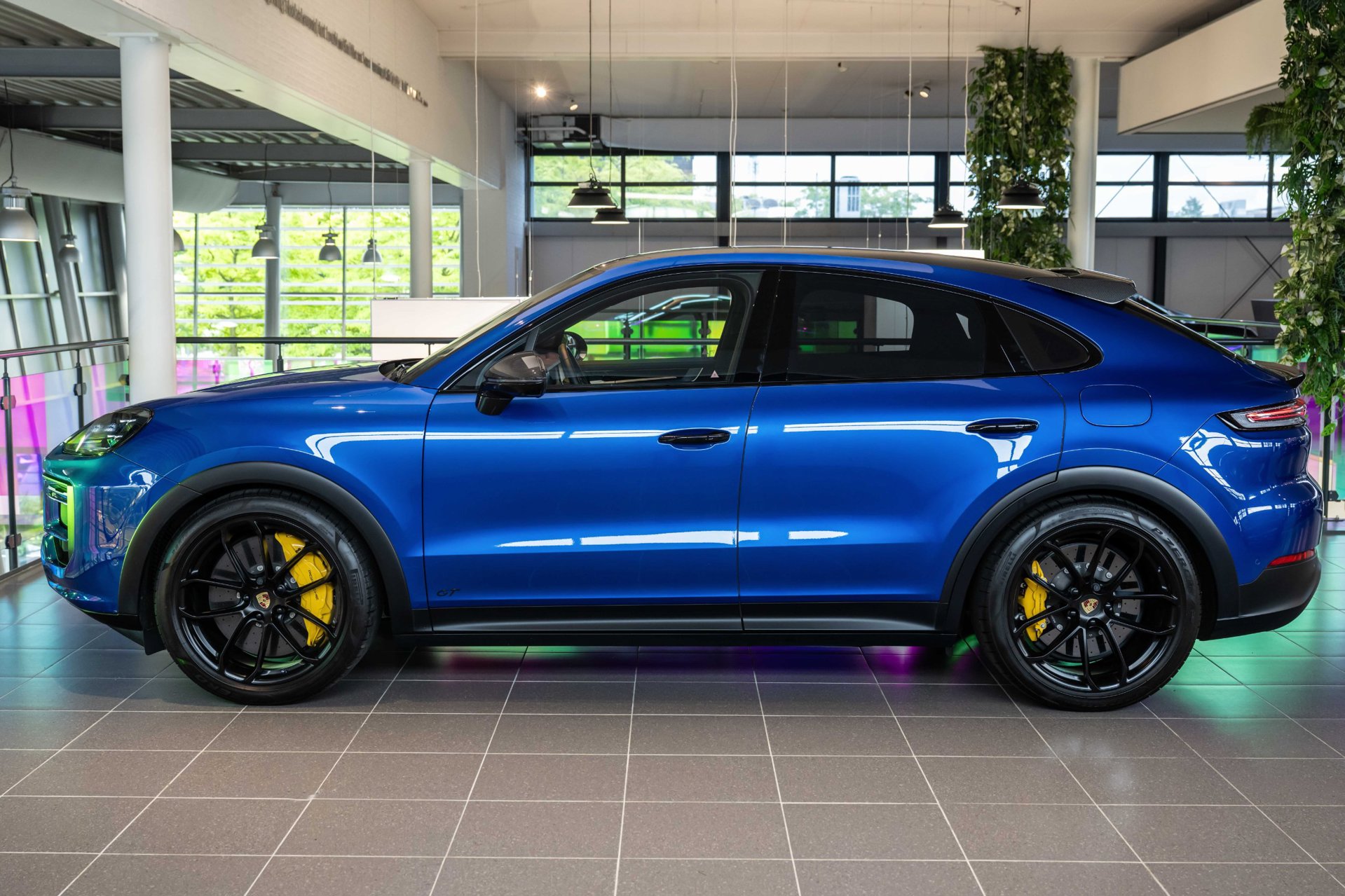Foto van Porsche Cayenne Turbo E-hybrid