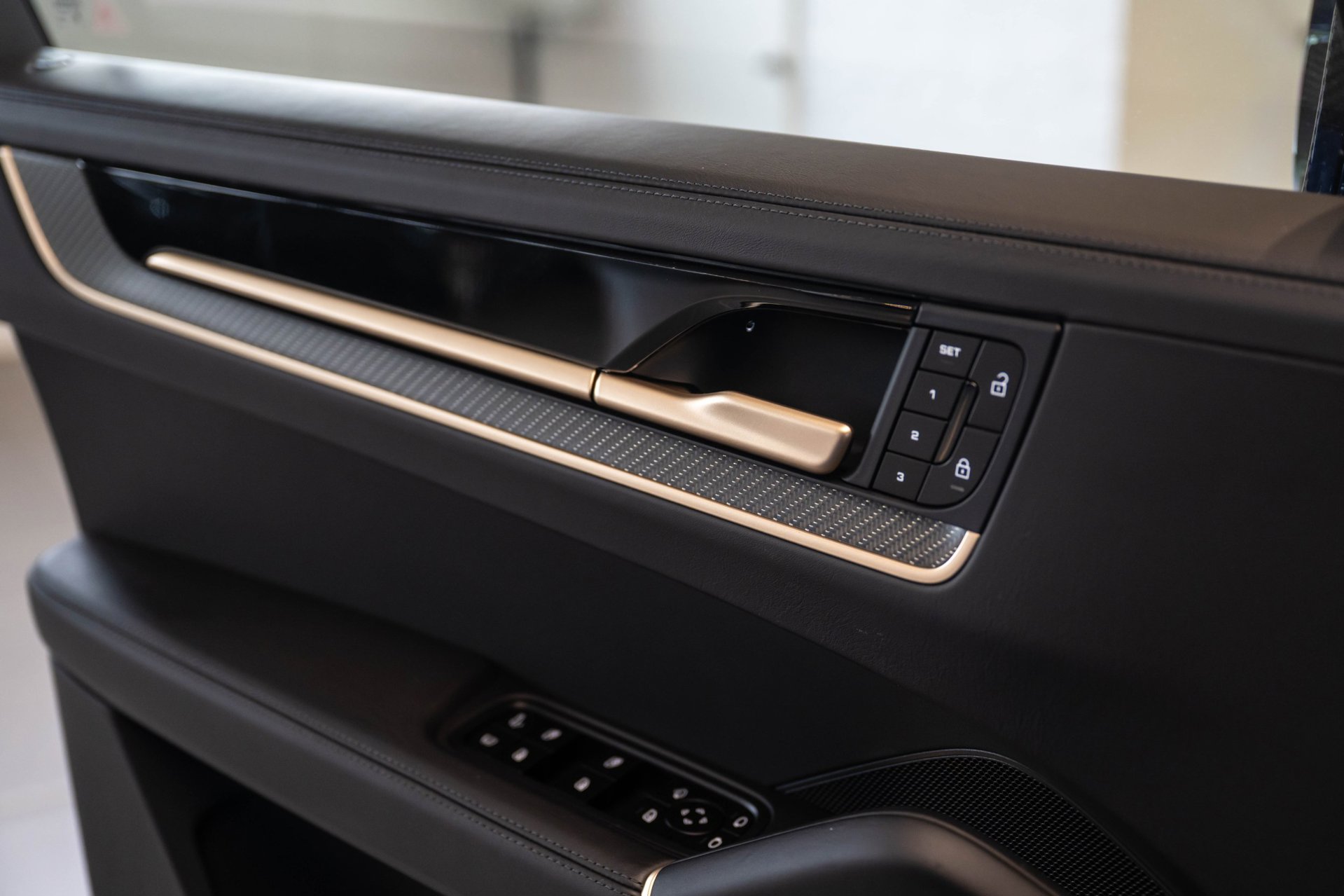 Foto van Porsche Cayenne Turbo E-hybrid