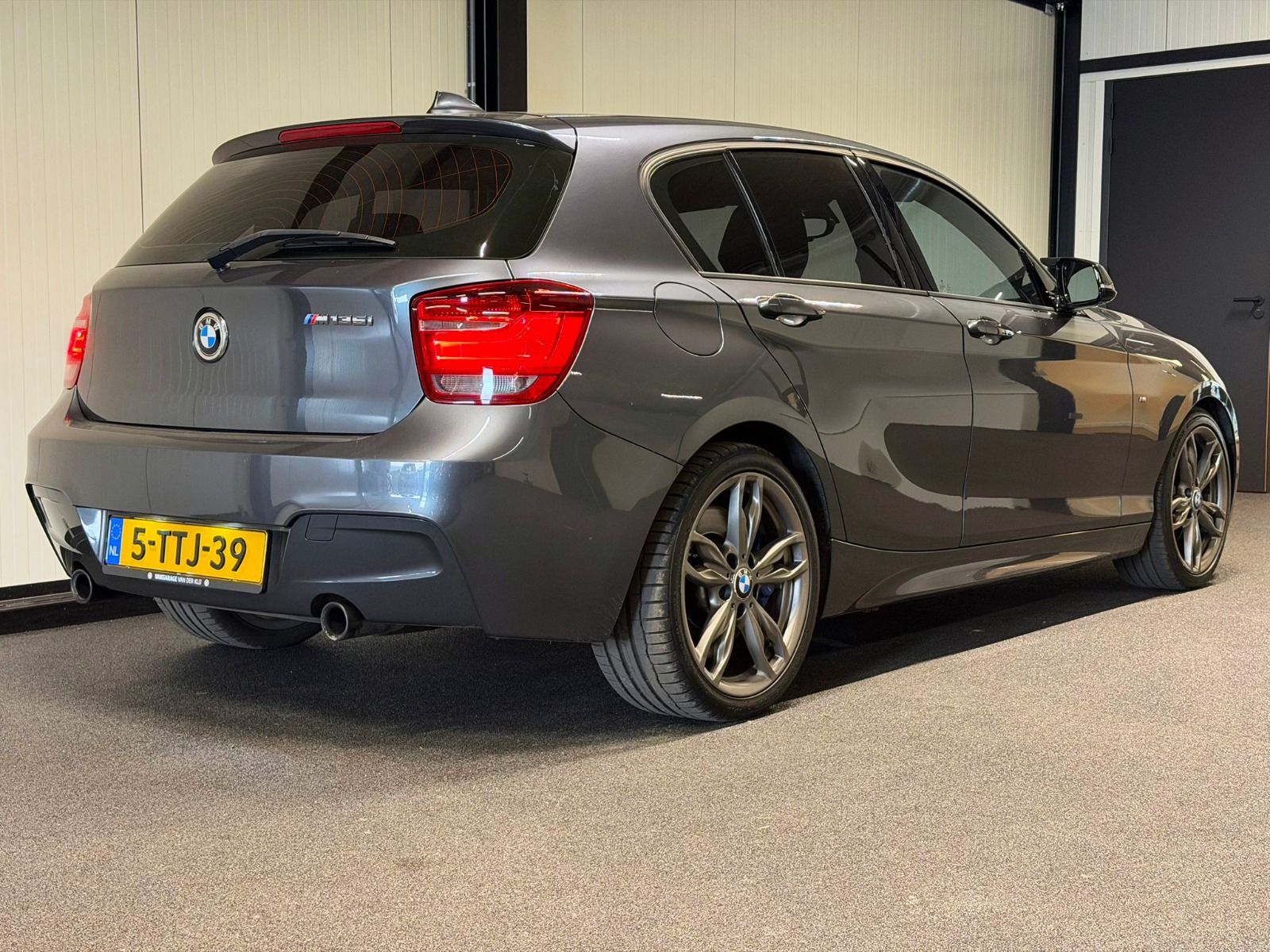 Foto van BMW M135i