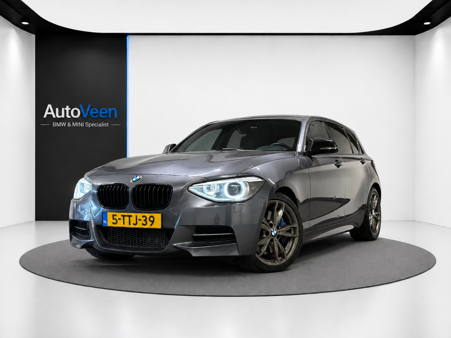 BMW M135i M135i (M-SPORT, 320PK, LED, NL AUTO, GOED ONDERHOUDEN) 2014 - voorkant