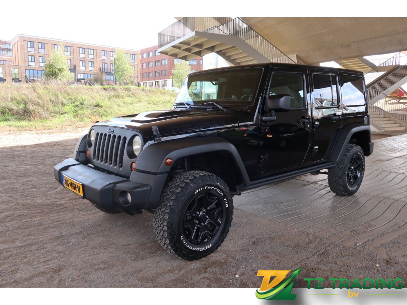 Jeep Wrangler 2.8 CRD Sport 2013 - voorkant