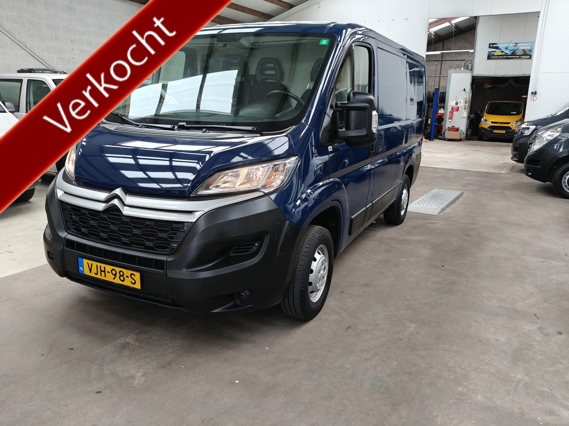 Citroen Jumper 28 2.2 BlueHDi 120 L1H1 Control Economy 2021 - voorkant