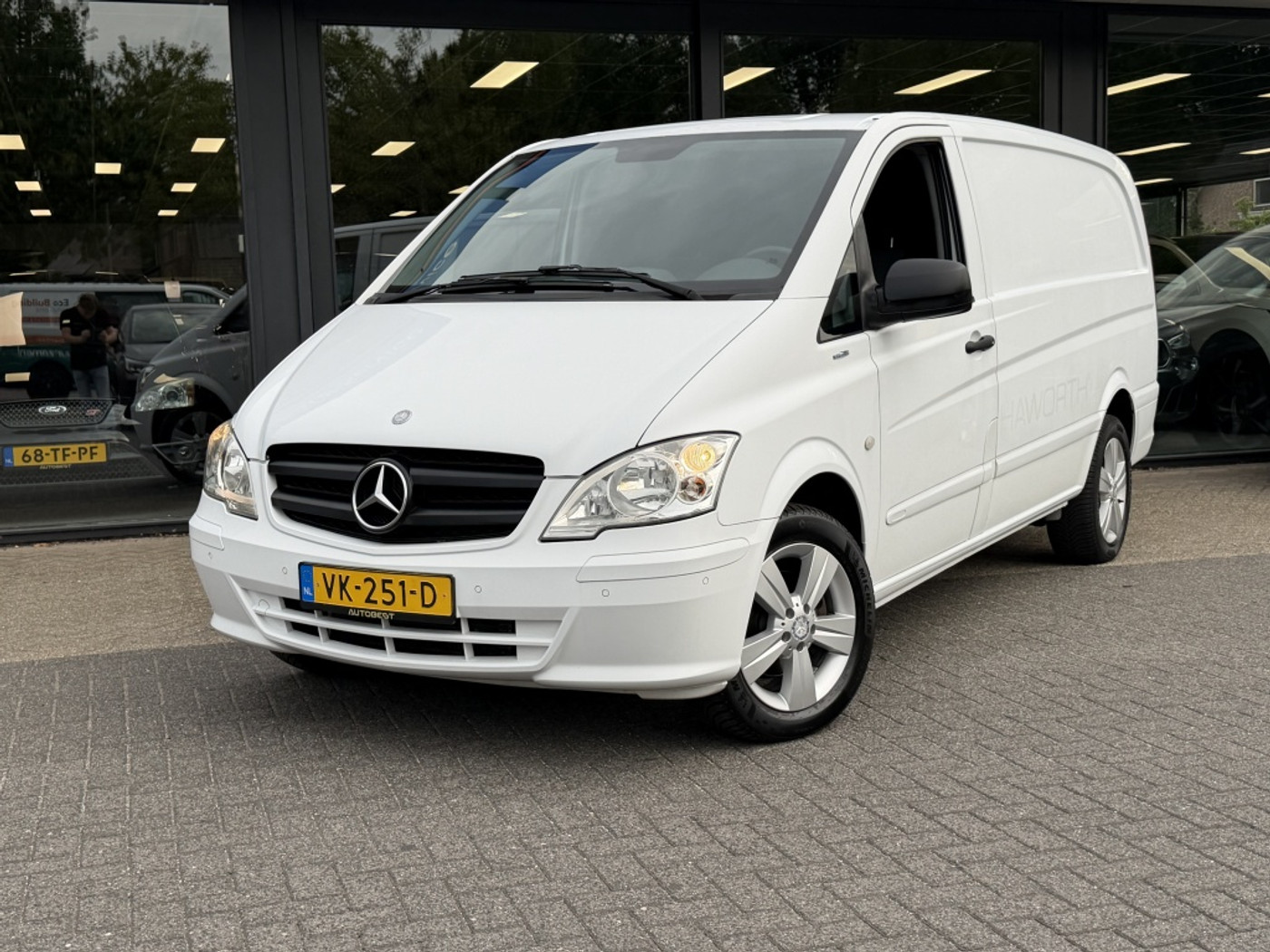Mercedes-Benz Vito 116 CDI 320 Lang Ed. Automaat “NAP” Clima/cruise + Trekhaak 2014 - voorkant