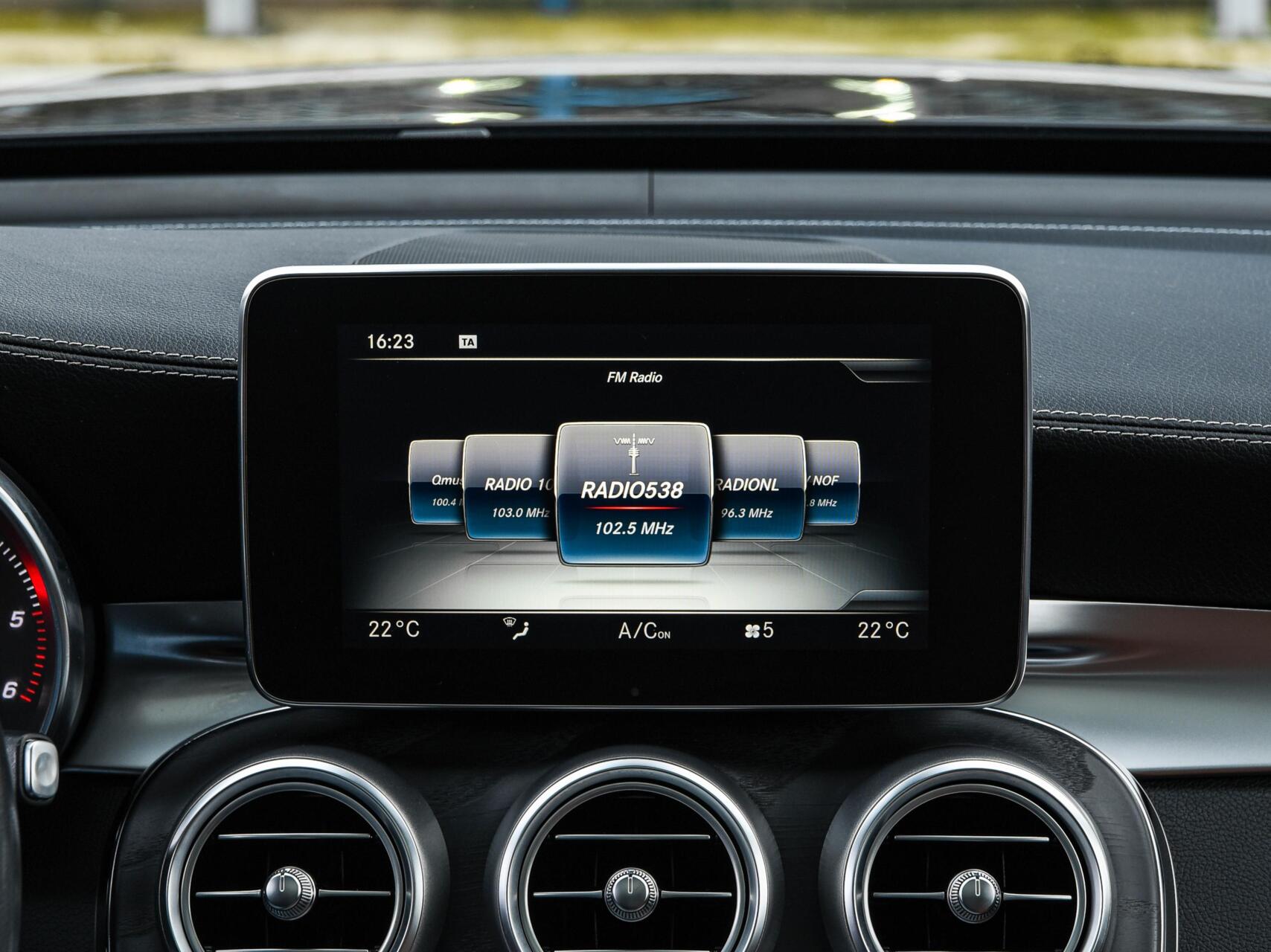 Foto van Mercedes-Benz GLC 350 D 4Matic