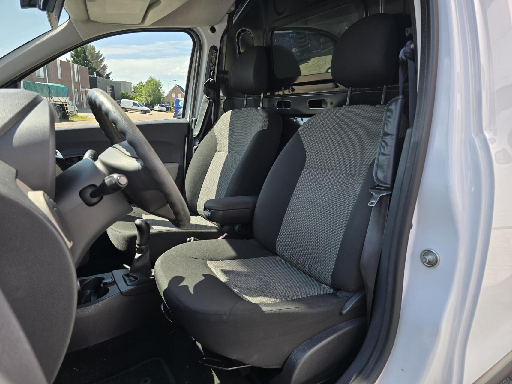Foto van Dacia Dokker