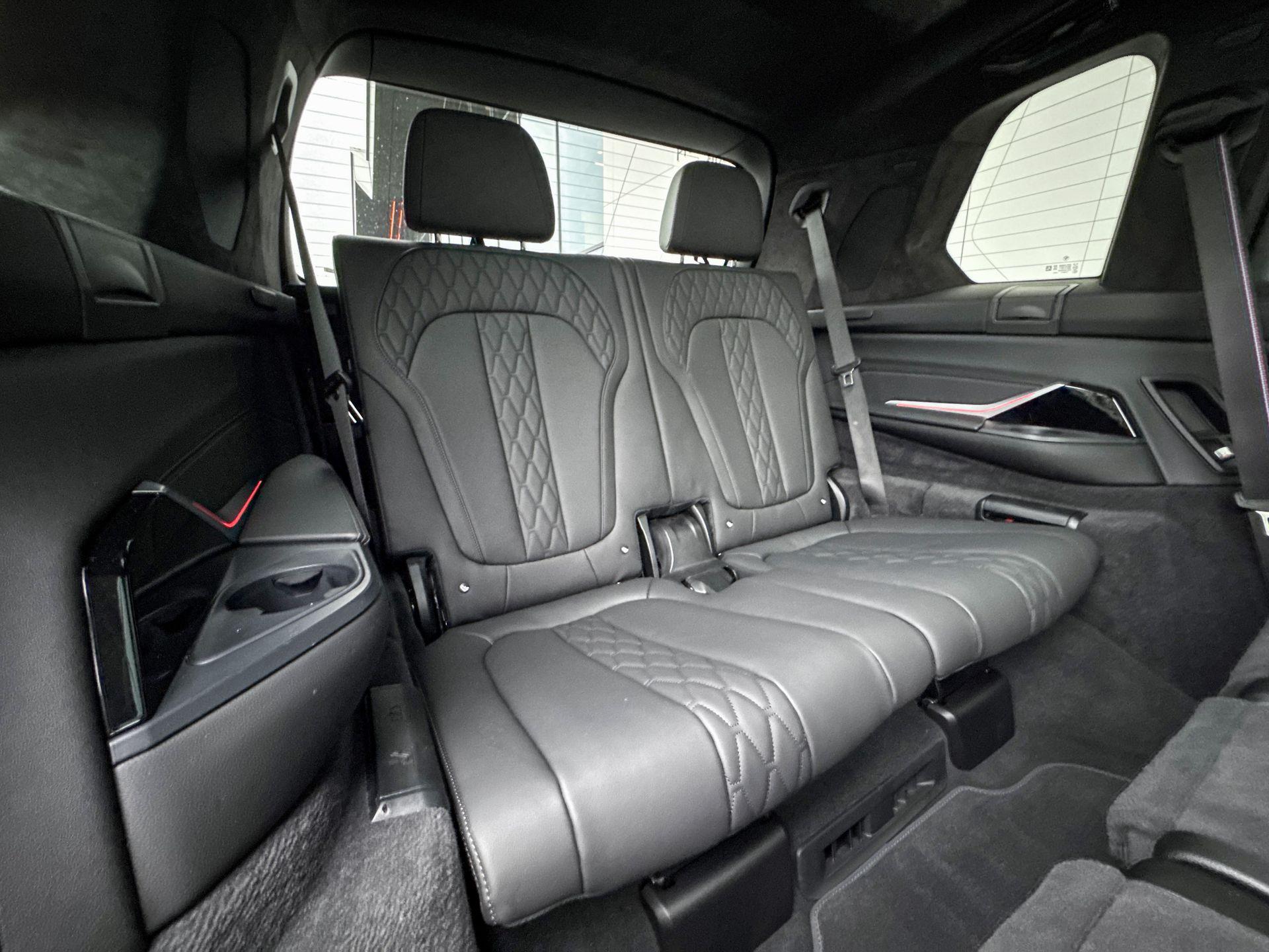 Foto van BMW X7 M60i xDrive