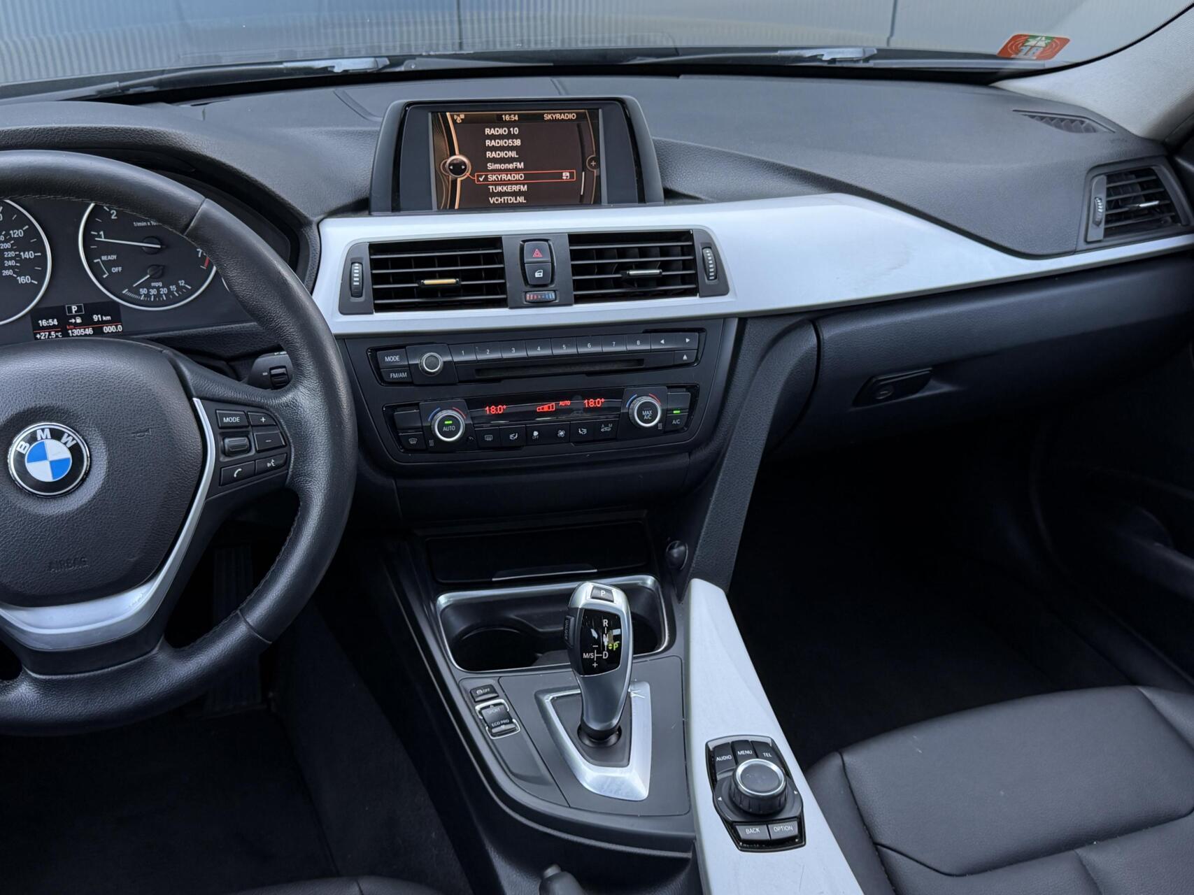 Foto van BMW 328i