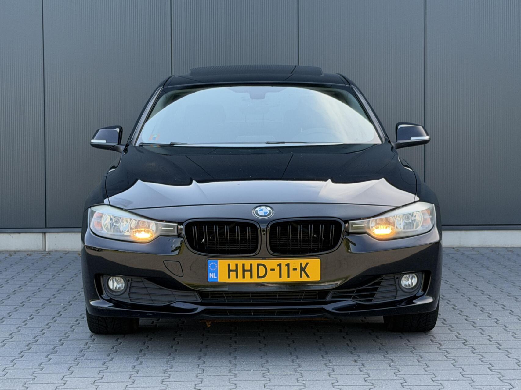 Foto van BMW 328i
