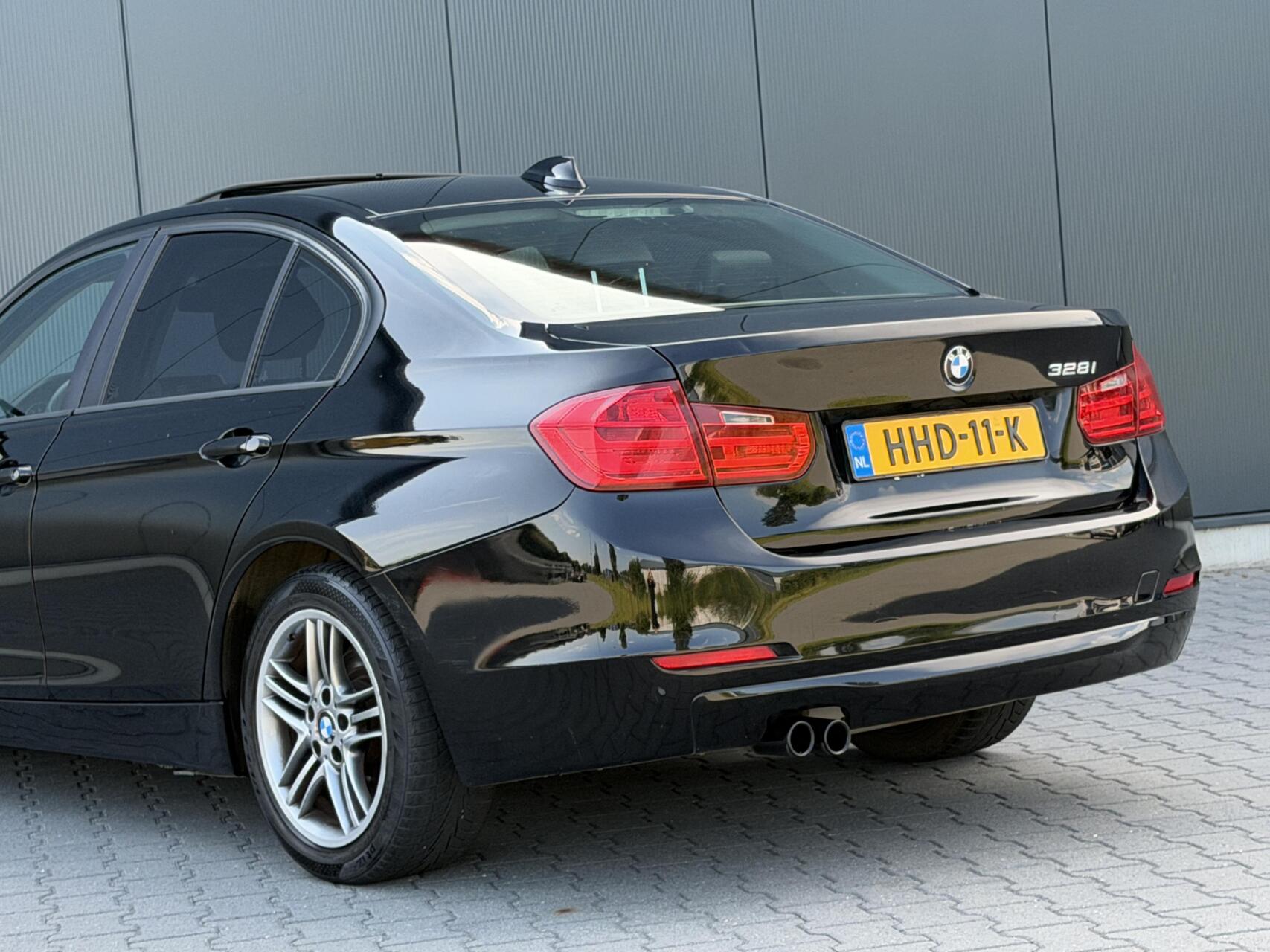 Foto van BMW 328i