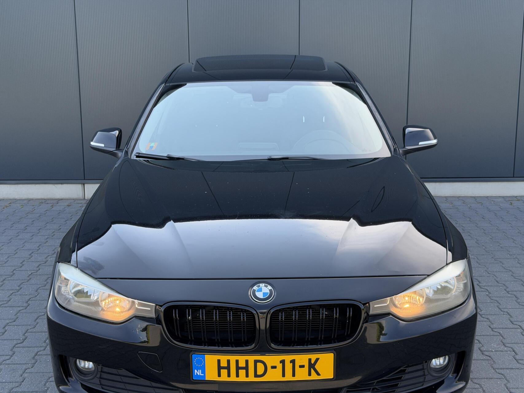 Foto van BMW 328i