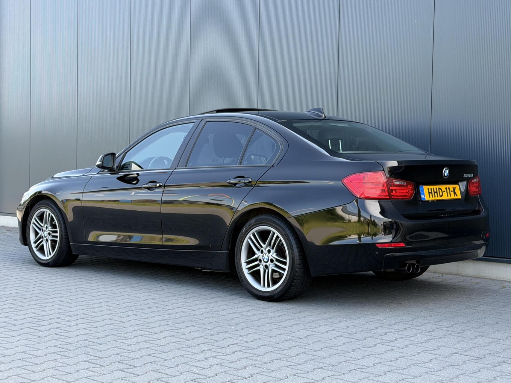 Foto van BMW 328i