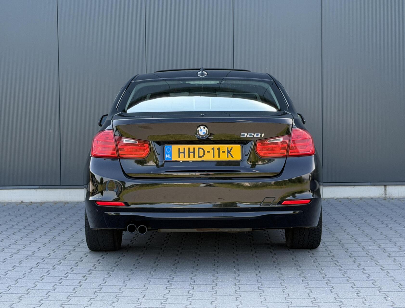 Foto van BMW 328i
