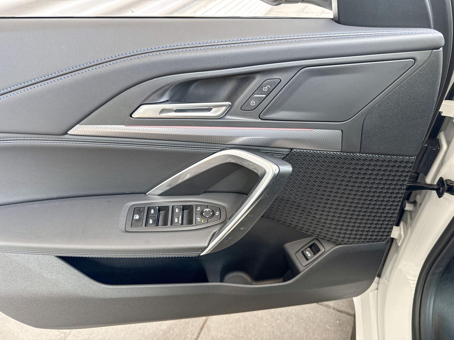 Foto van BMW Ix1 Edrive20