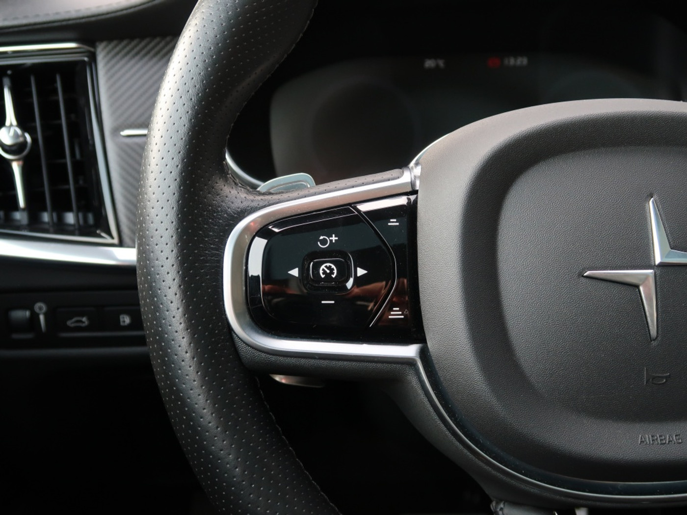 Foto van Polestar 1