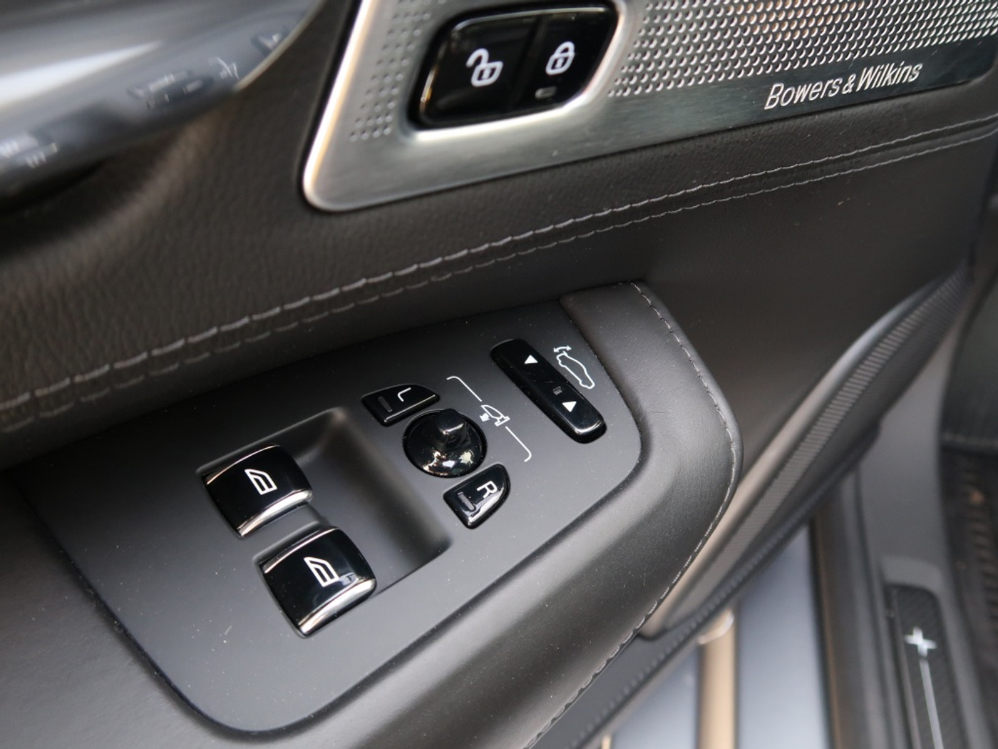 Foto van Polestar 1