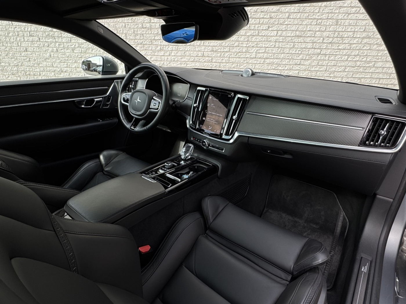 Foto van Polestar 1