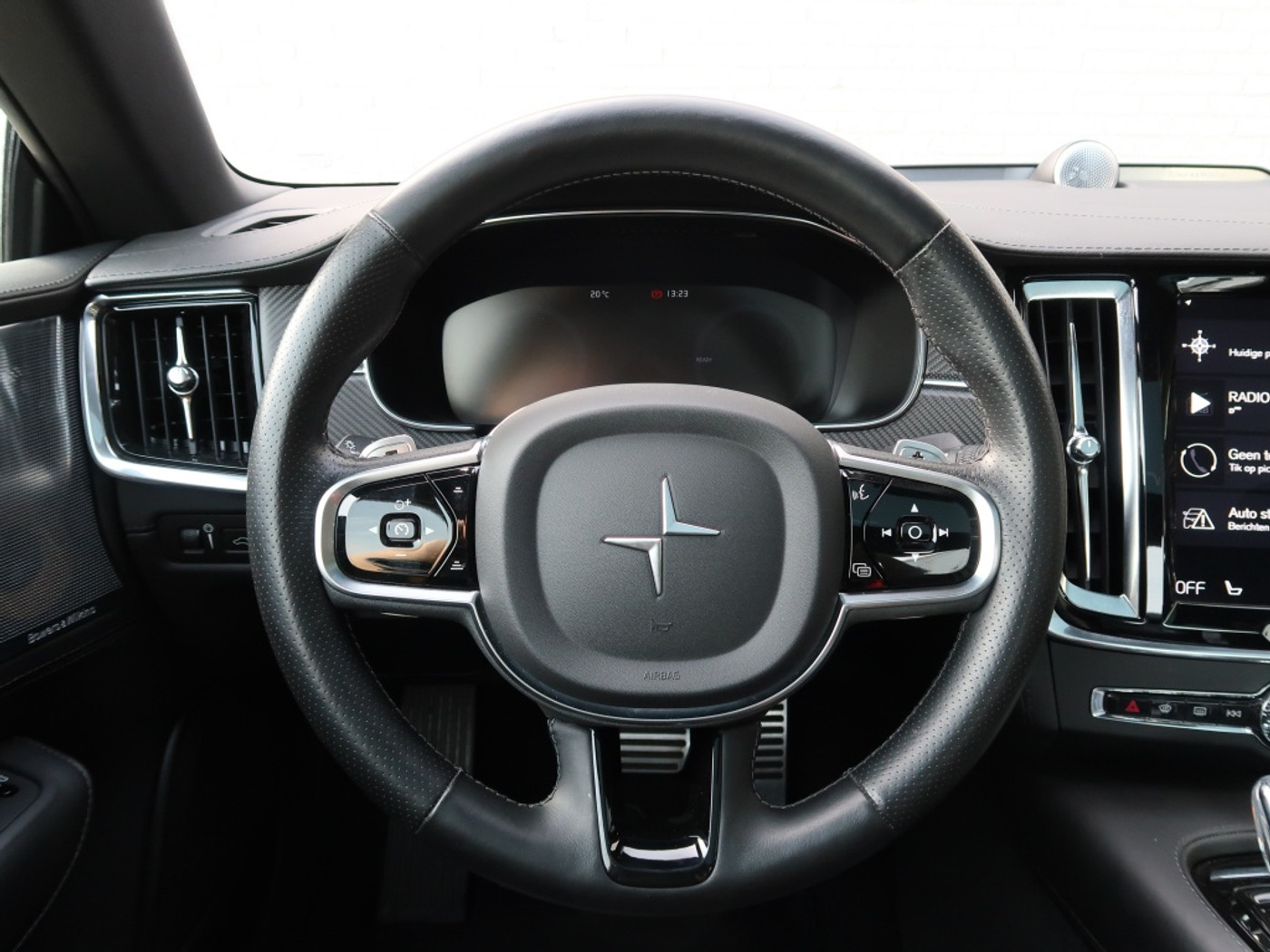 Foto van Polestar 1