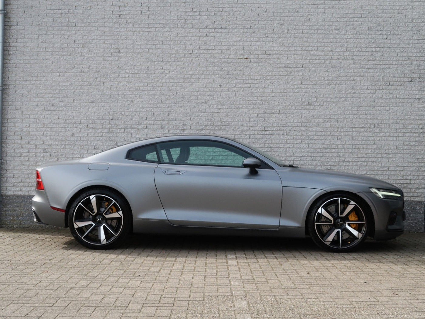 Foto van Polestar 1