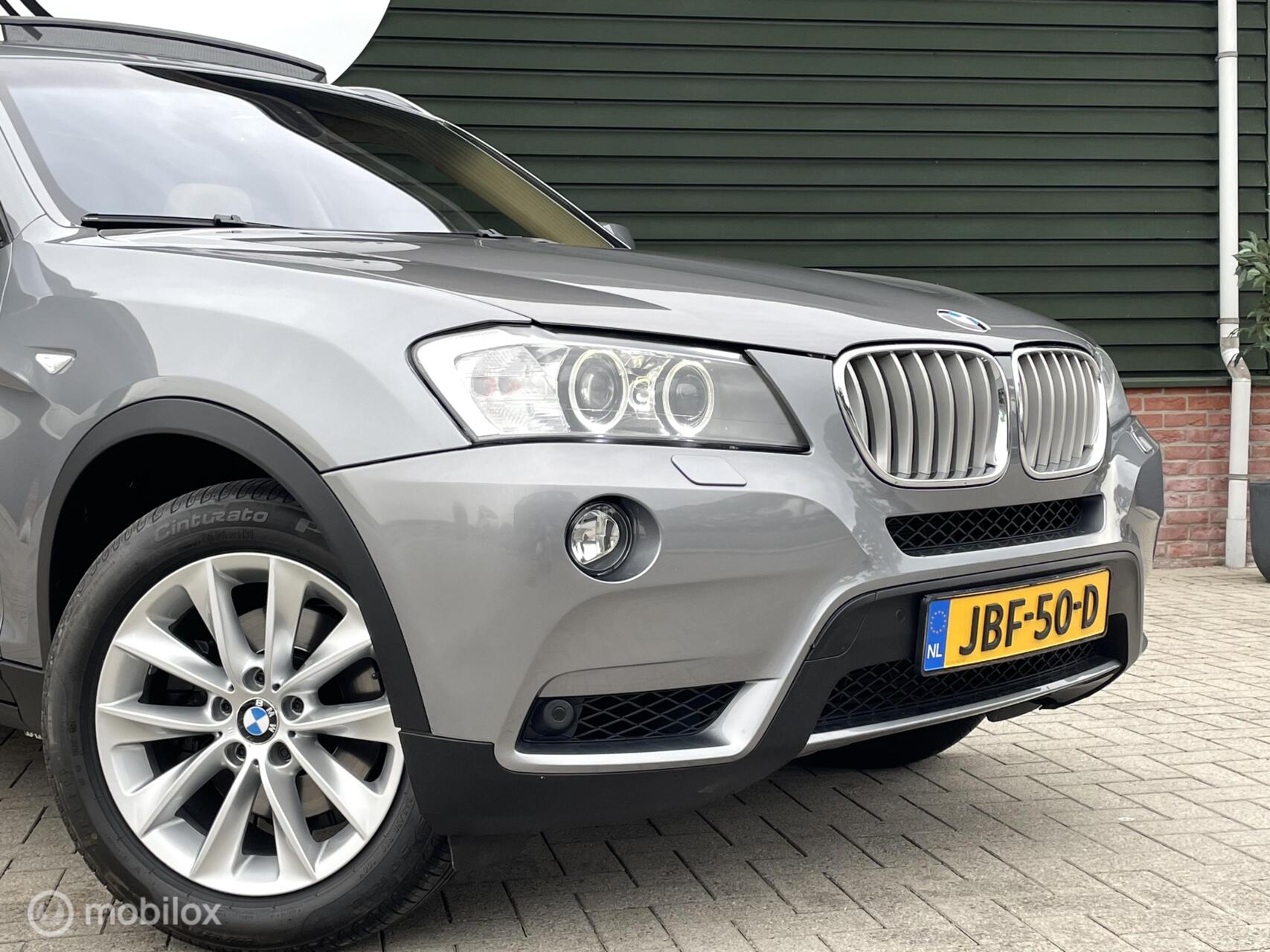 Foto van BMW X3 Xdrive35i