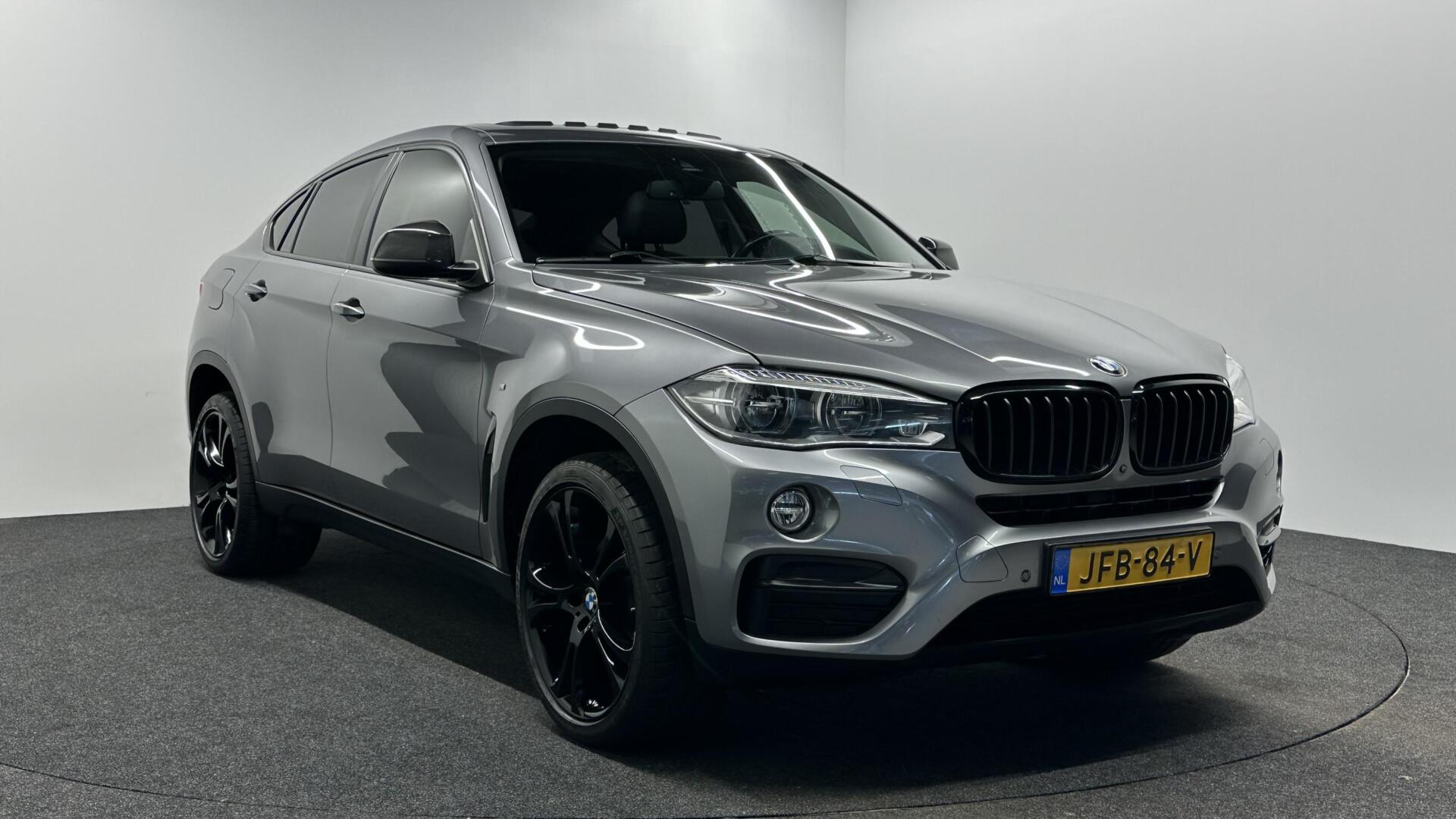 Foto van BMW X6 Xdrive40d
