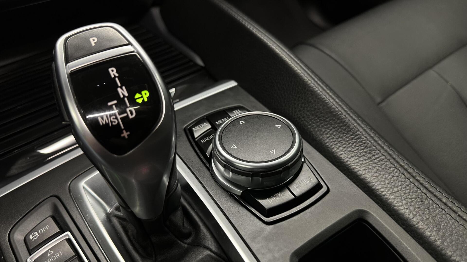 Foto van BMW X6 Xdrive40d