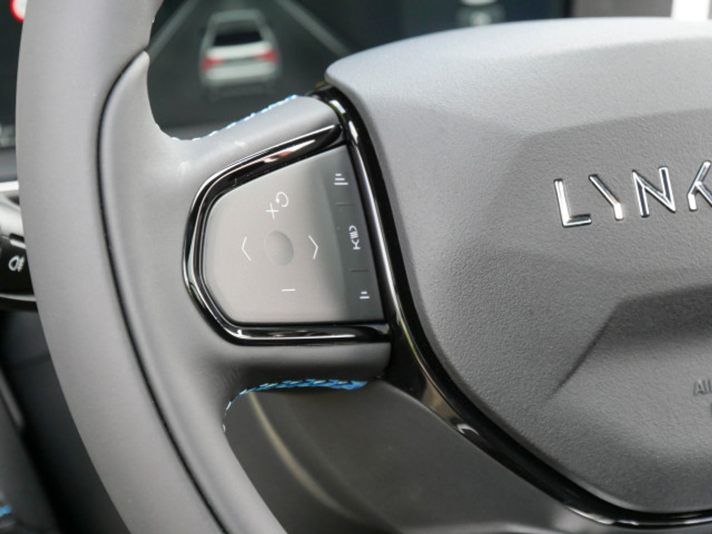 Foto van Lynk&co LYNK & Co 01