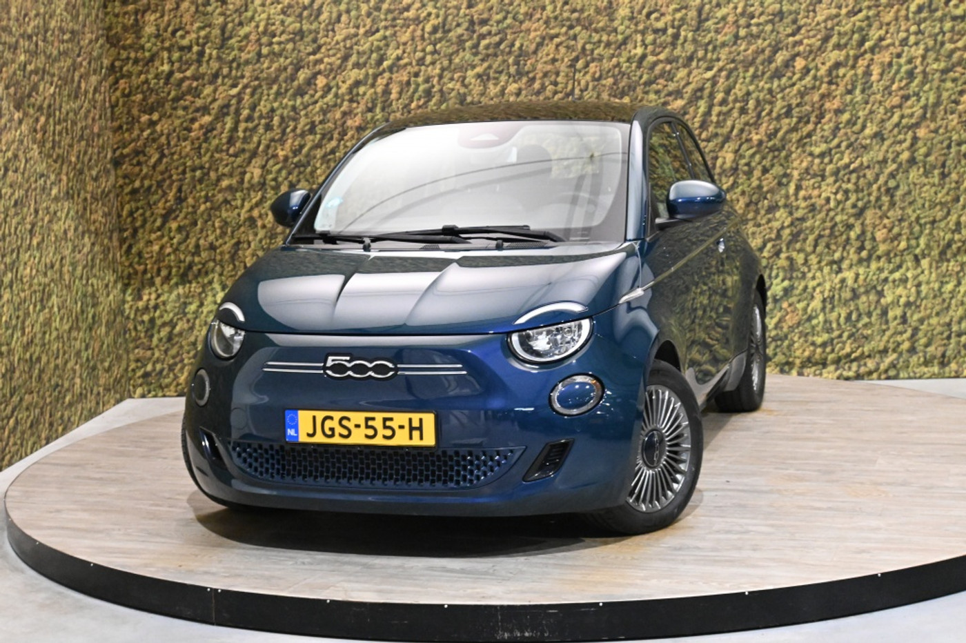 Fiat 500 Icon 42 kWh | Panorama | Carplay | PDC 2021 - voorkant