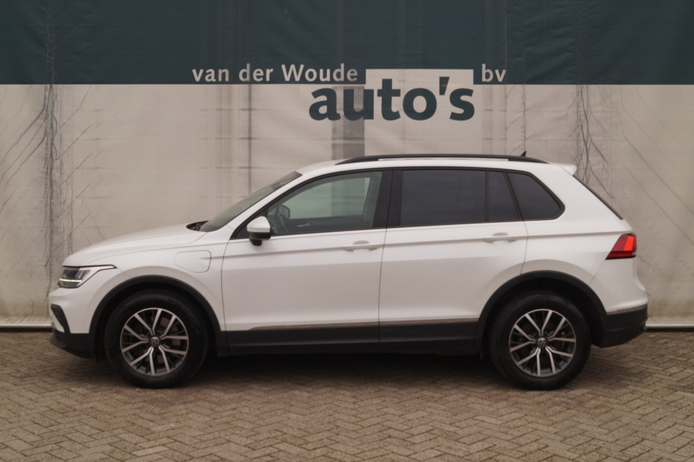 Volkswagen Tiguan 1.4 TSI DSG eHybrid Plug-in Life Edition -SOH95%-NAVI-ECC- 2021 - voorkant