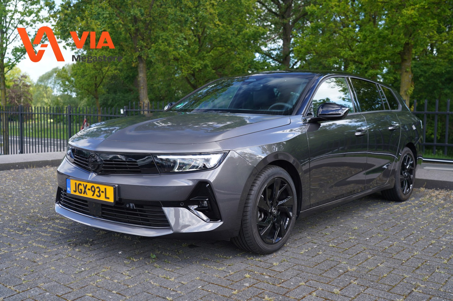 Opel Astra Sports Tourer Sports Tourer 1.2 Turbo GS | LED | AGR | Navi | Black Ed. | Stoel & Stuurverw. 2023 - voorkant
