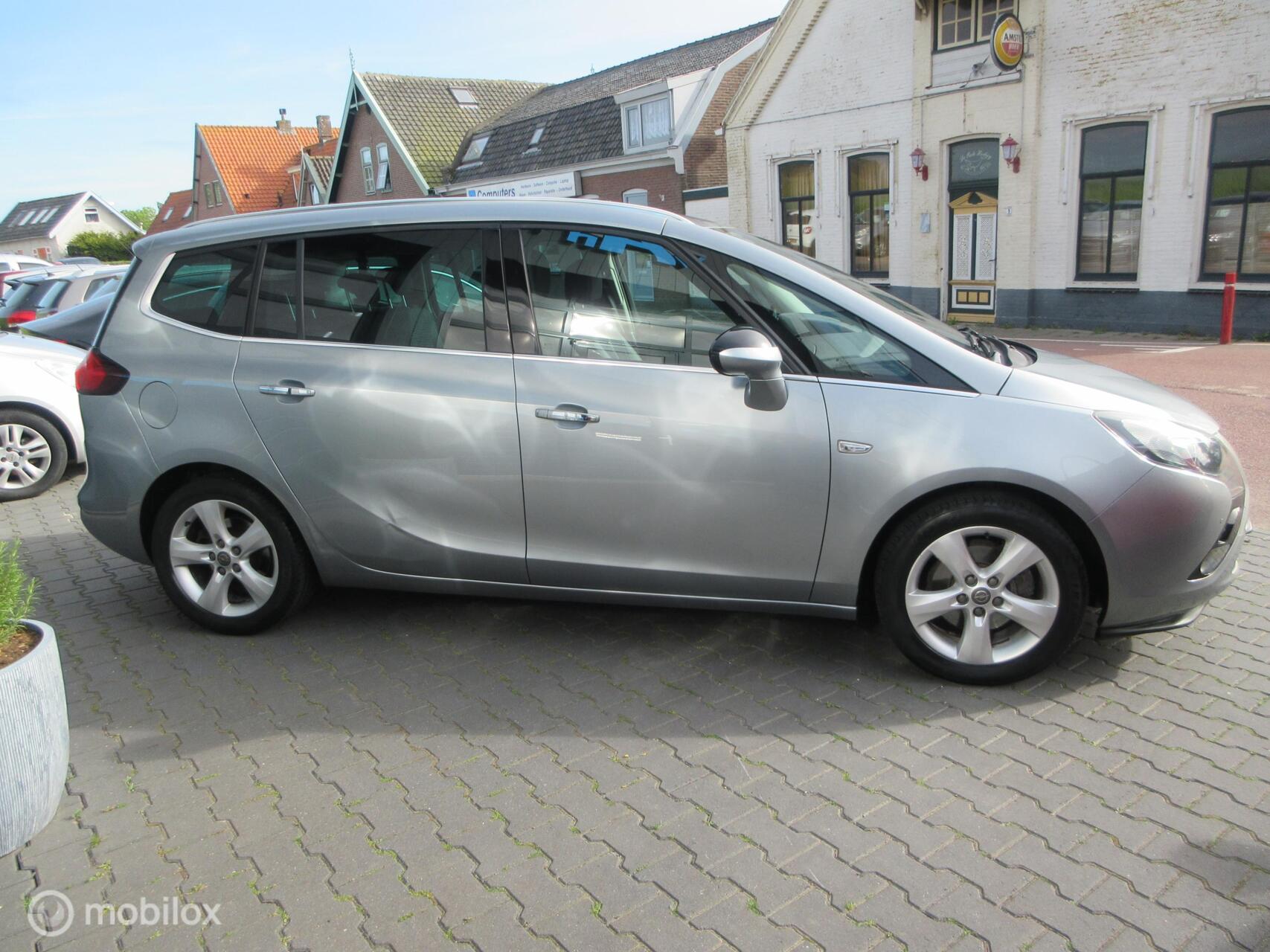 Foto van Opel Zafira Tourer