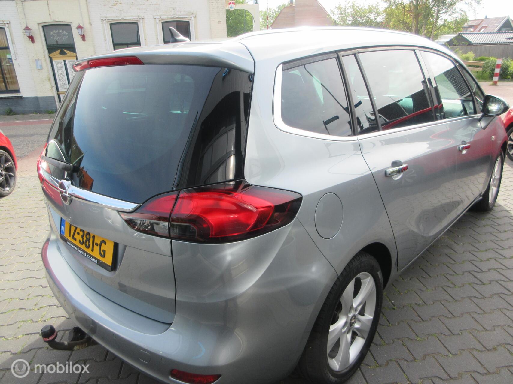Foto van Opel Zafira Tourer