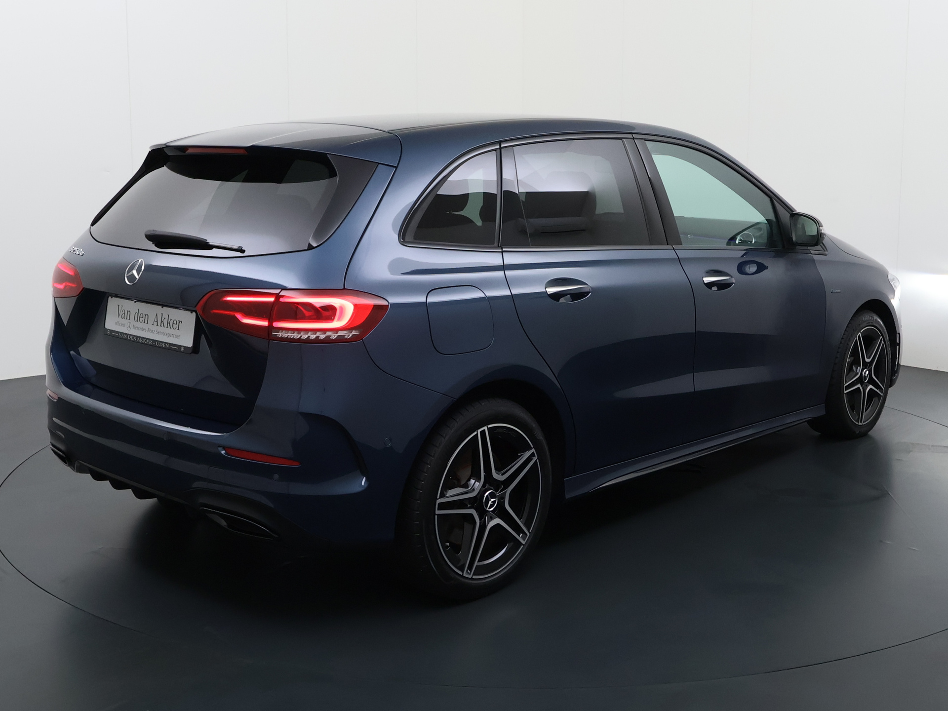 Foto van Mercedes-Benz B 250 E