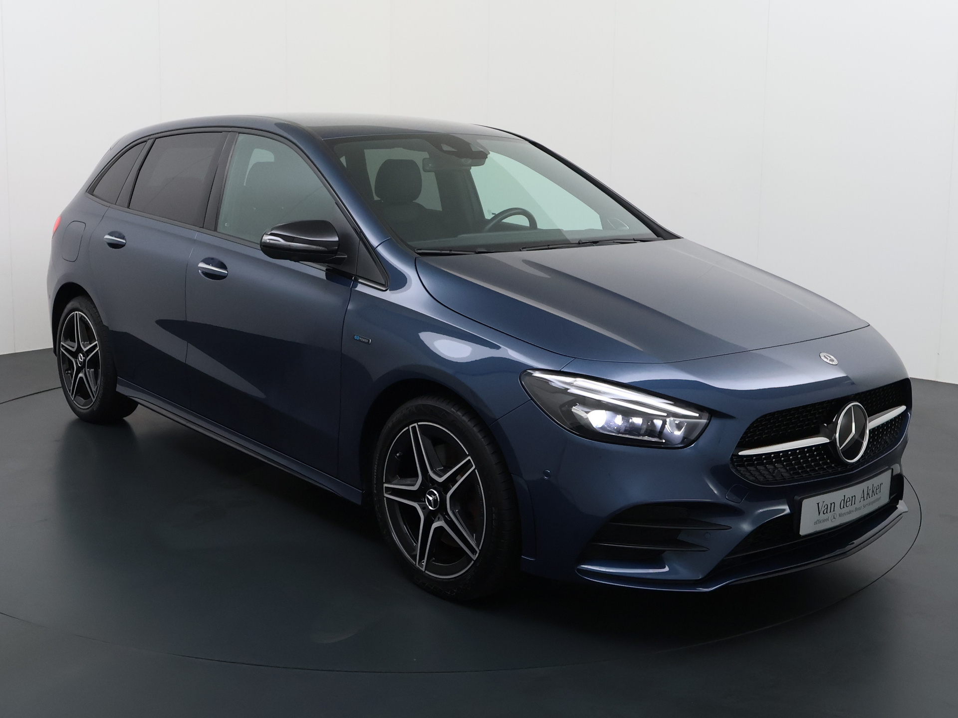 Foto van Mercedes-Benz B 250 E