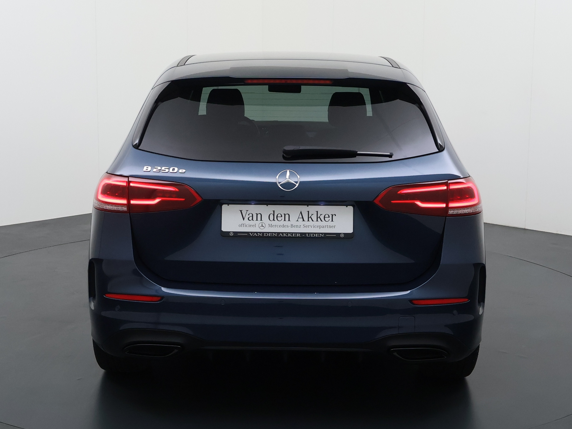 Foto van Mercedes-Benz B 250 E