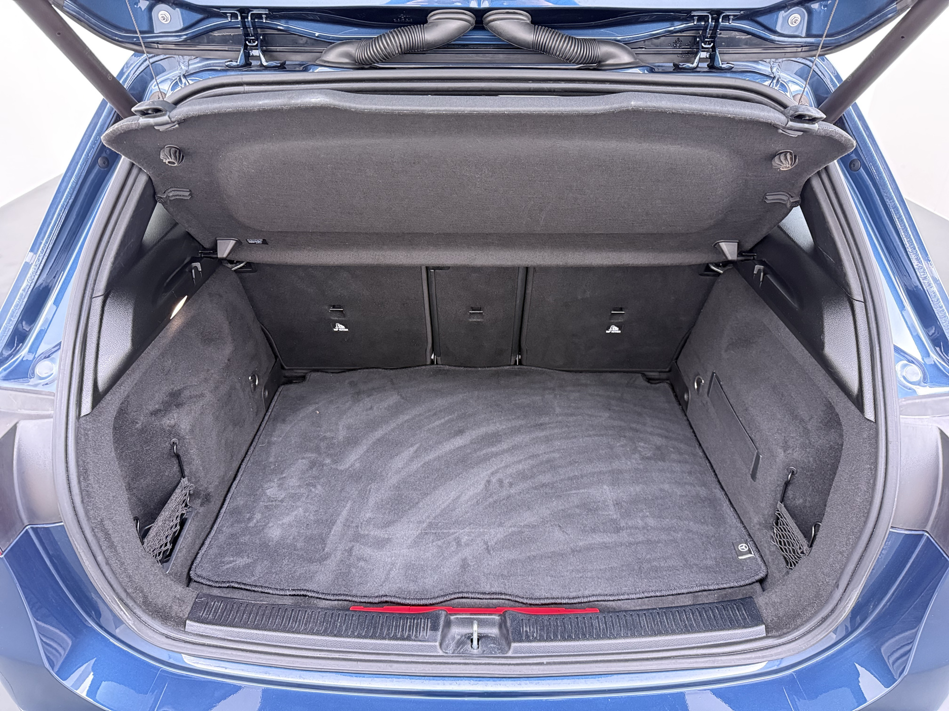 Foto van Mercedes-Benz B 250 E