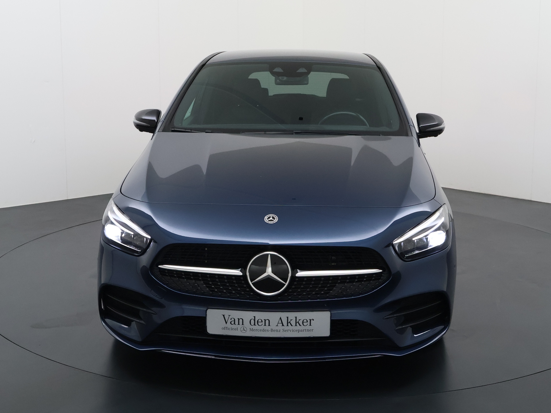 Foto van Mercedes-Benz B 250 E
