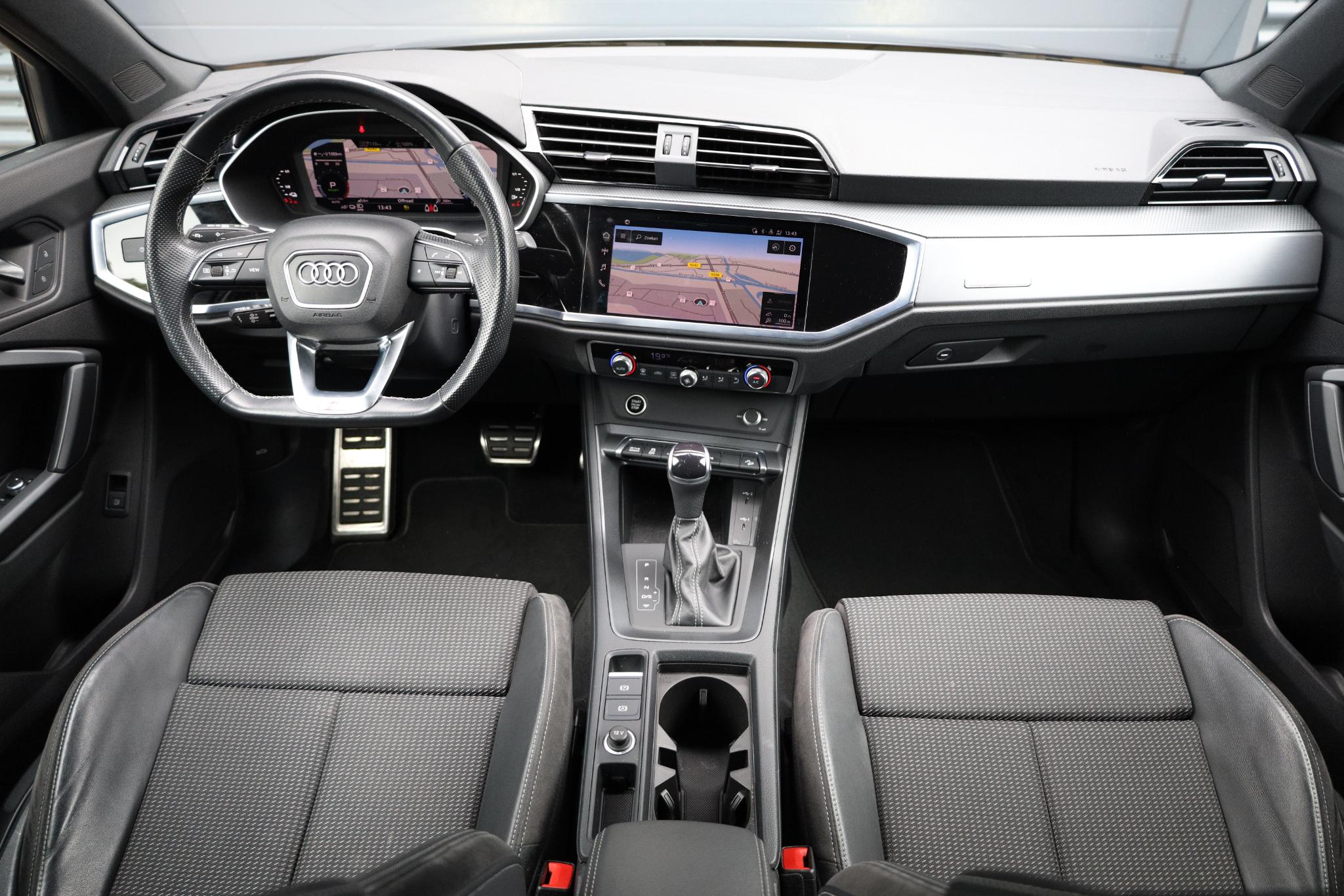 Foto van Audi Q3 E-tron