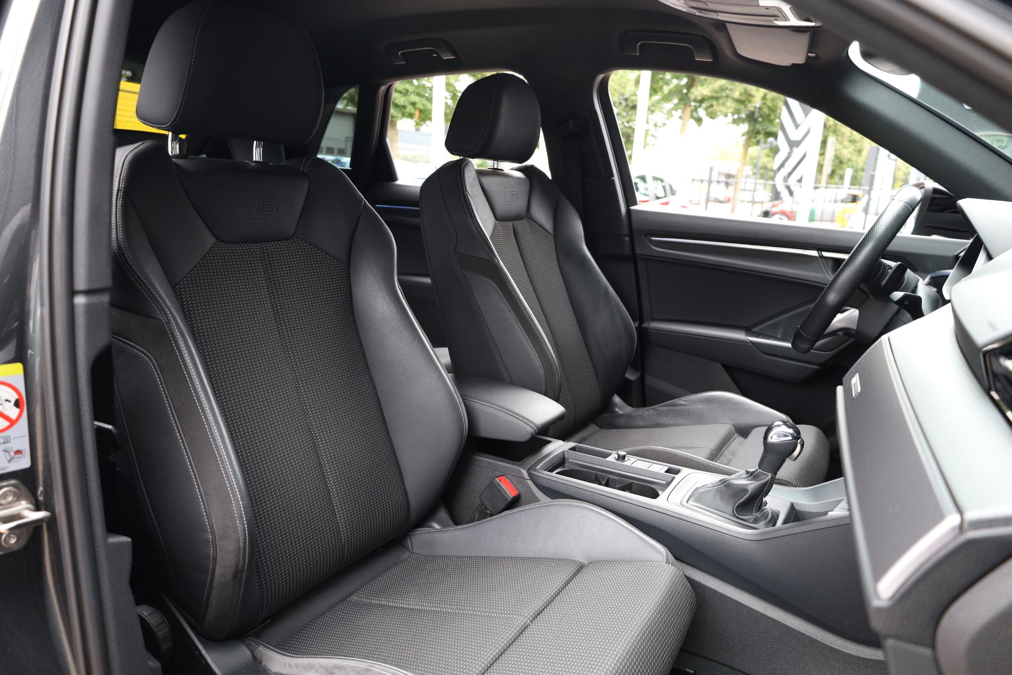Foto van Audi Q3 E-tron