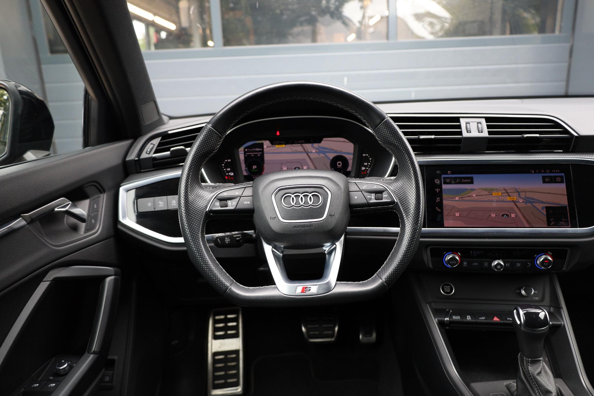 Foto van Audi Q3 E-tron